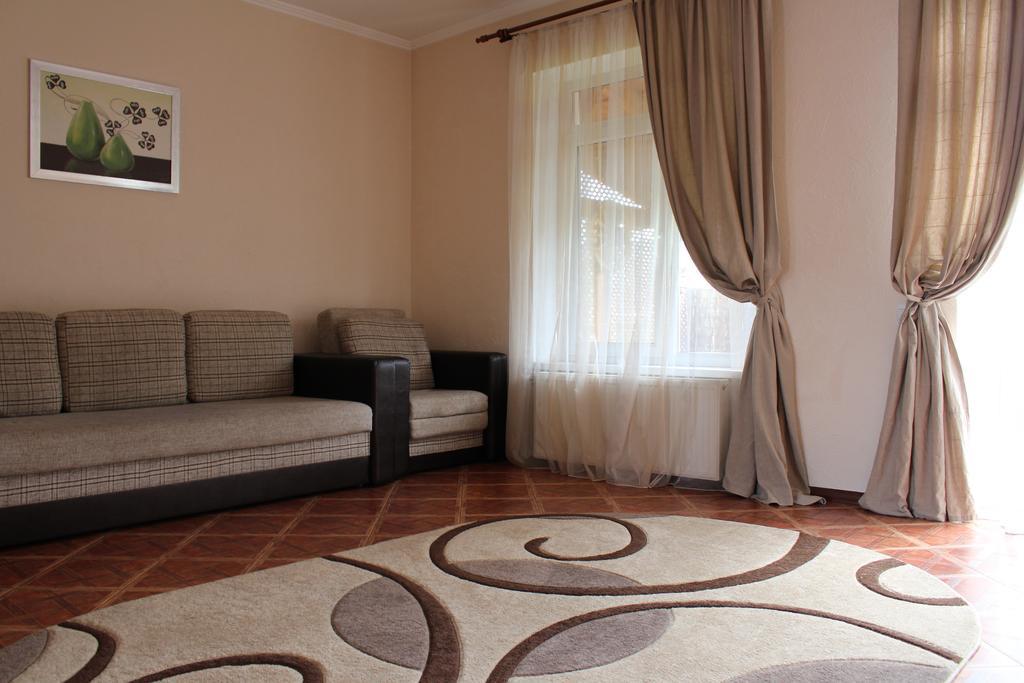 Panorama Townhouse Polyana (Transcarpathia)